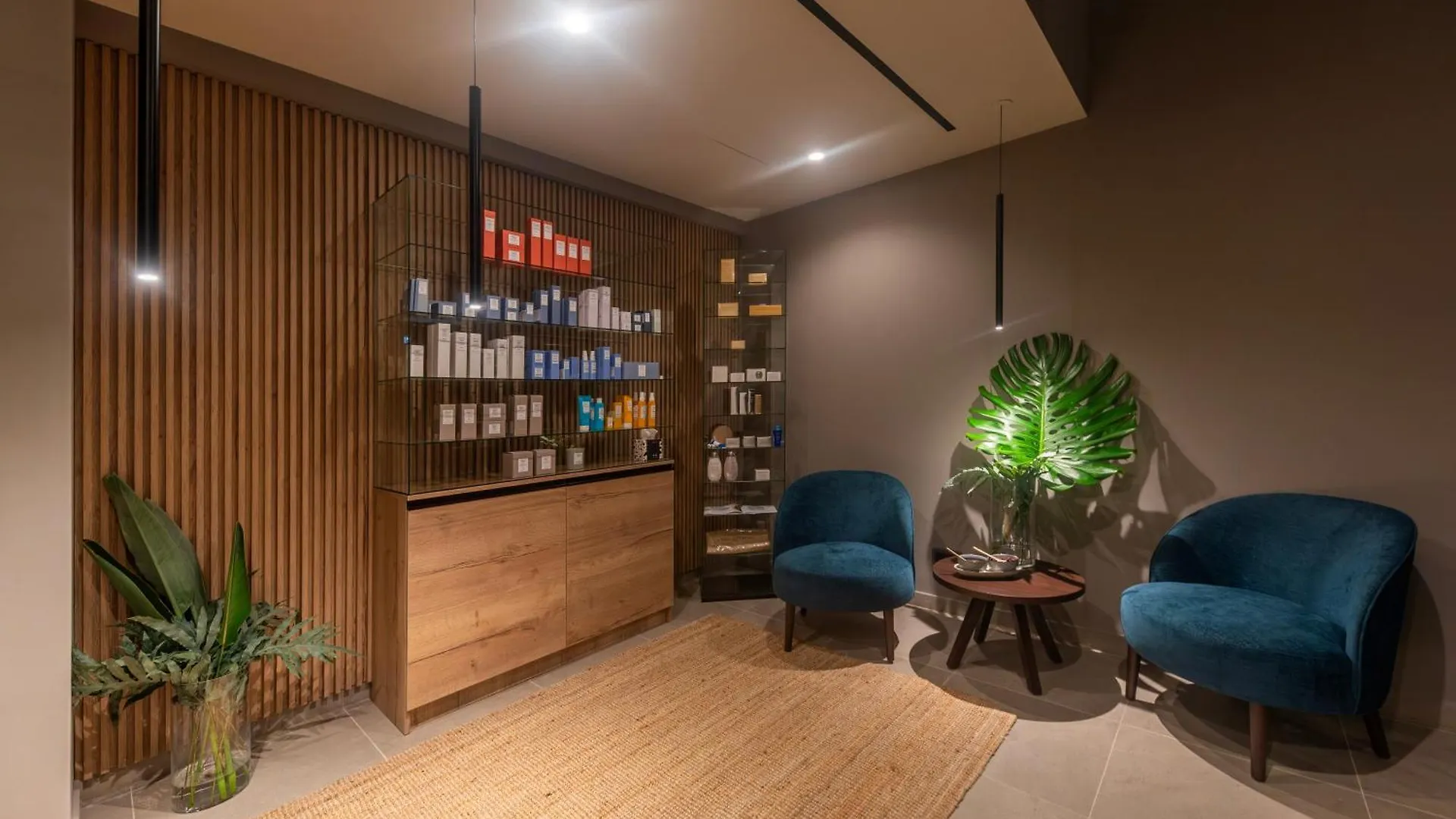 Petram Resort & Residences 萨武德里亚 4*,